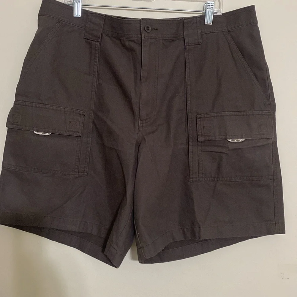 Ll bean Men's brown Cargo Shorts hiking fishing camp 40 Casual outdoor